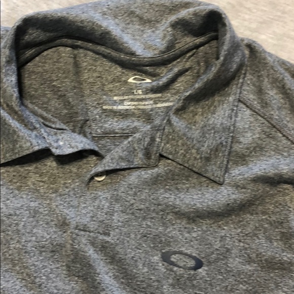 Oakley T - Picture 2 of 3